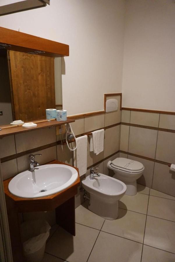 Hotel Nicolaj ポリニャーノ・ア・マーレ エクステリア 写真