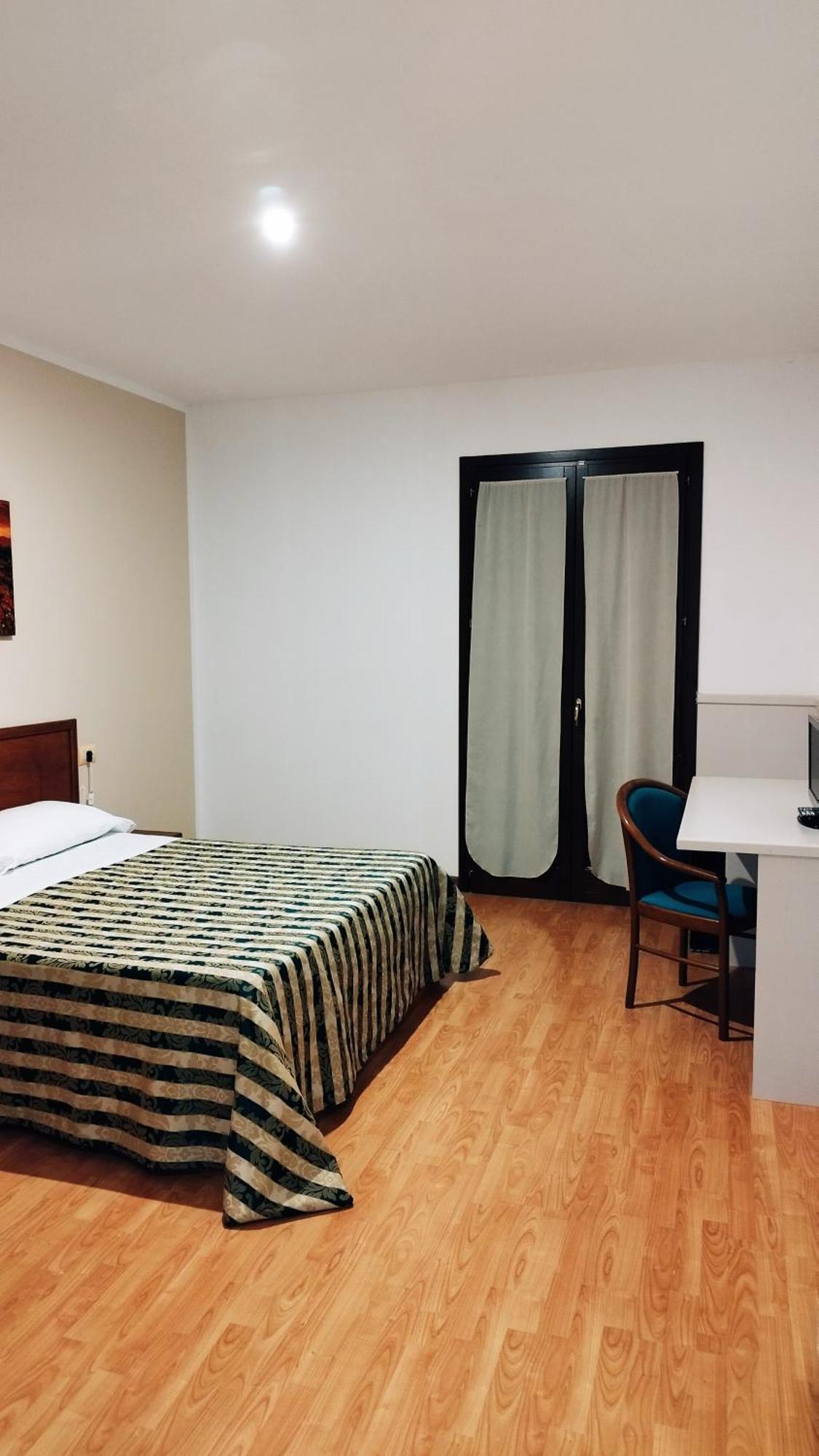 Hotel Nicolaj ポリニャーノ・ア・マーレ エクステリア 写真