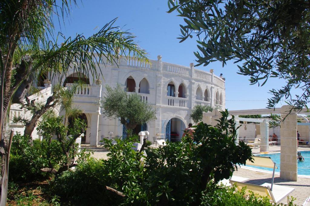Hotel Nicolaj ポリニャーノ・ア・マーレ エクステリア 写真